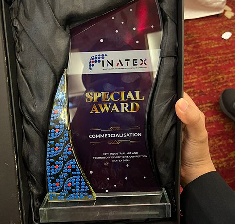 INATEX 2024 special award trophy for commercialisation
